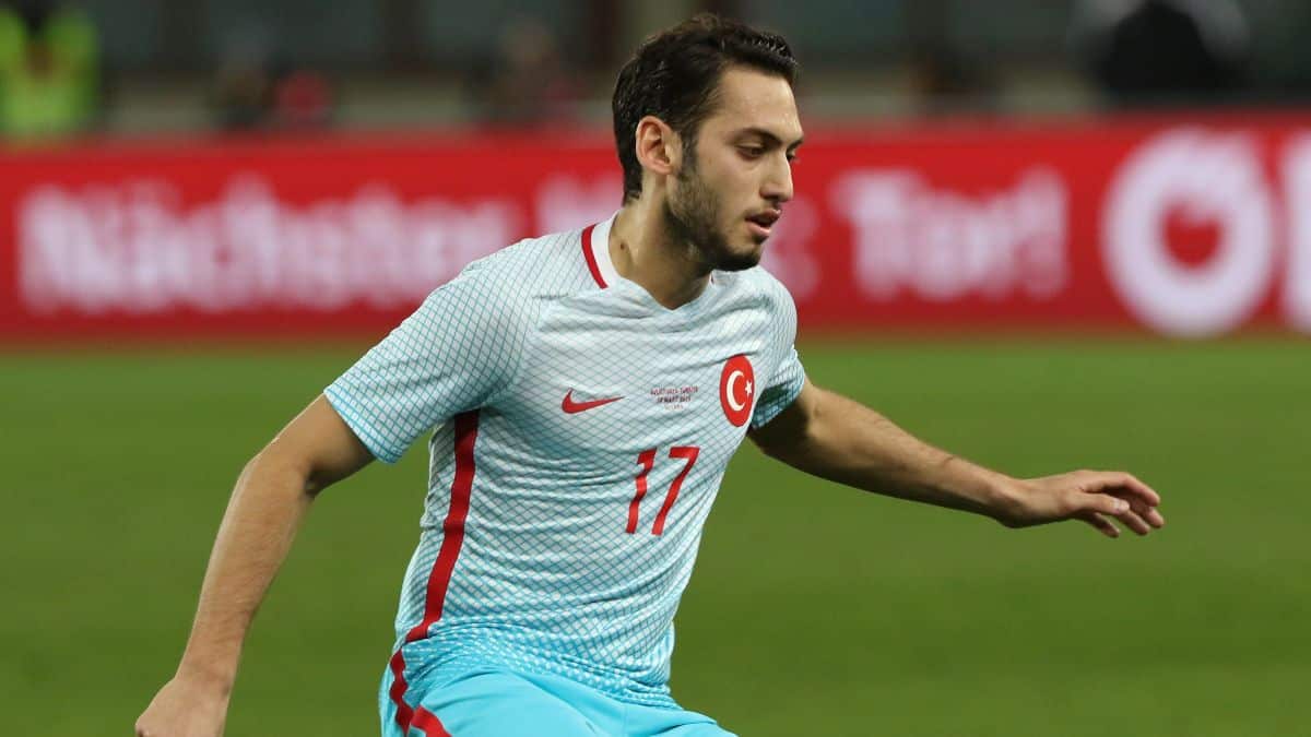calhanoglu (1) calhanoglu