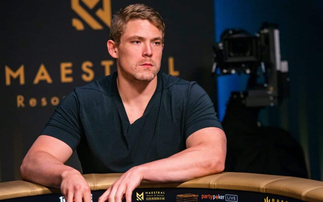 Alex Foxen e un river difficile da gestire alla Poker Masters