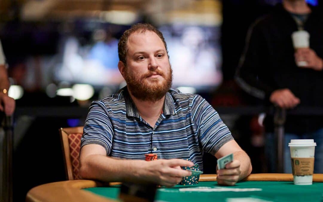 Scott Seiver legge male il board, Phil Hellmuth va alla cassa