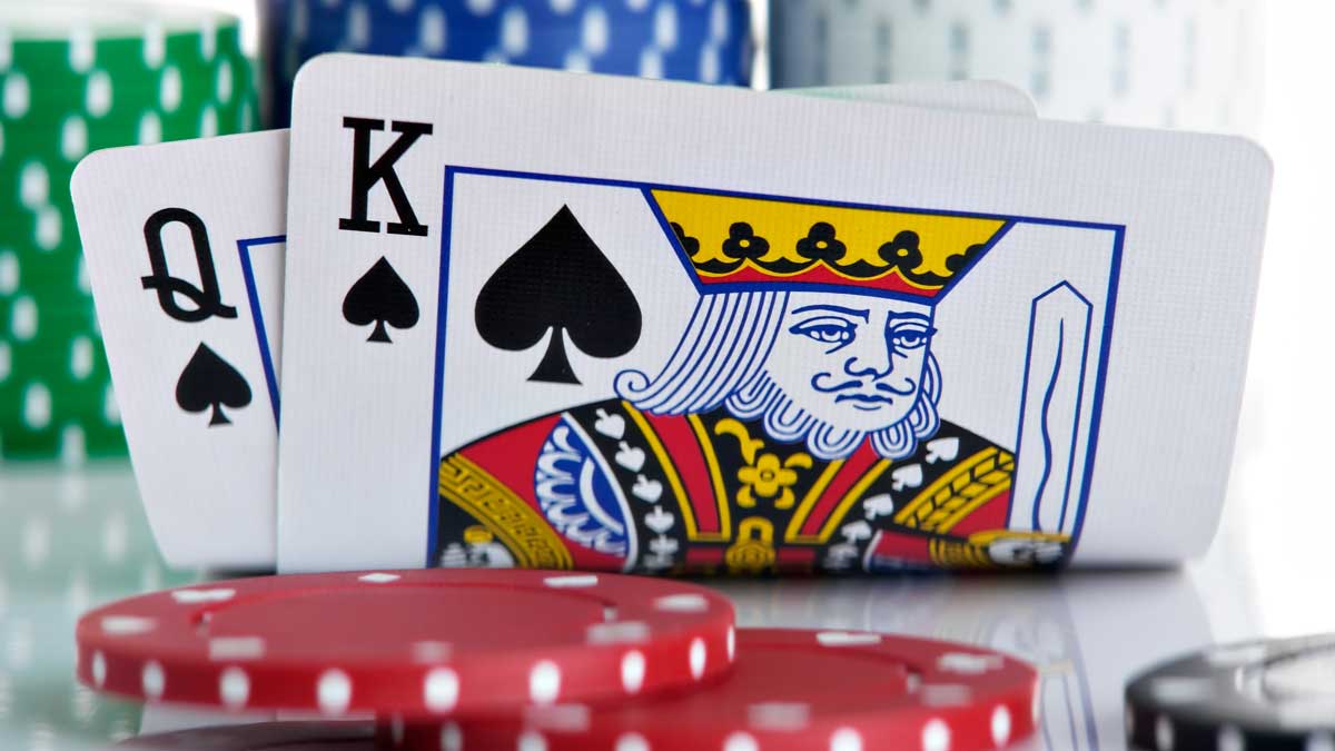 how-to-play-king-queen-suited
