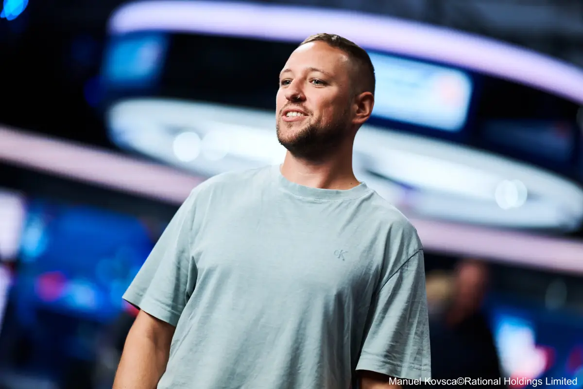 manuel ferrari chipleader main event ept barcellona manuel ferrari chipleader main event ept barcellona